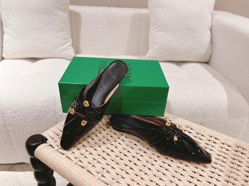 Bottega Veneta flat shoes